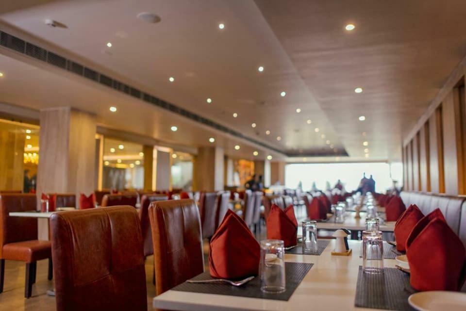 Prism A Boutique Hotel จอร์ฮัต ภายนอก รูปภาพ